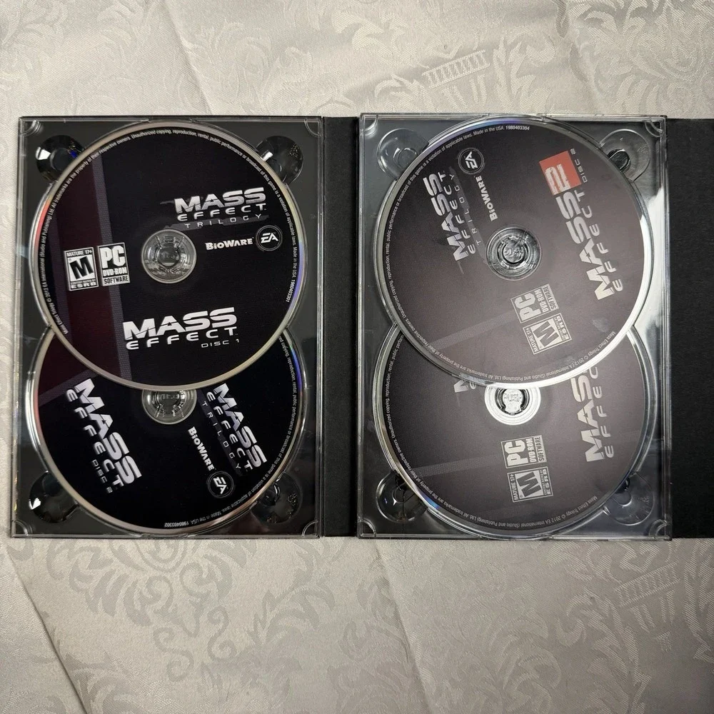 Mass Effect Trilogy PC DVD-ROM Complete 6-Disc Set Original Case No Manual